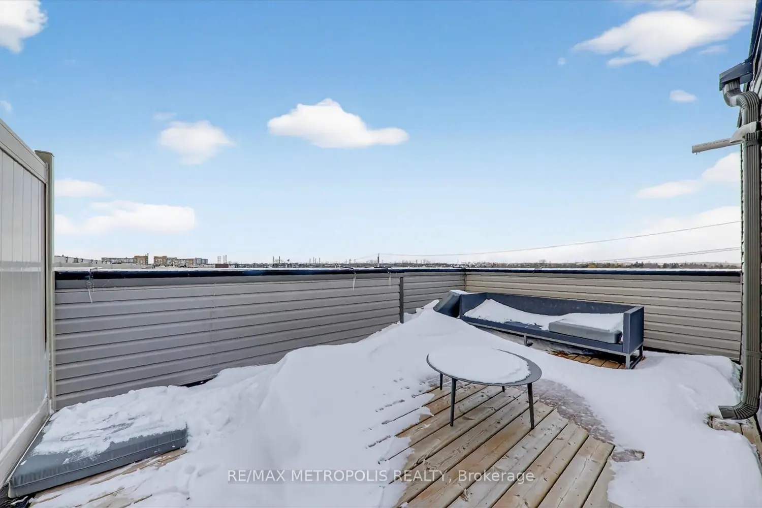 Additional image 19 of 1865 Pickering Parkway 301