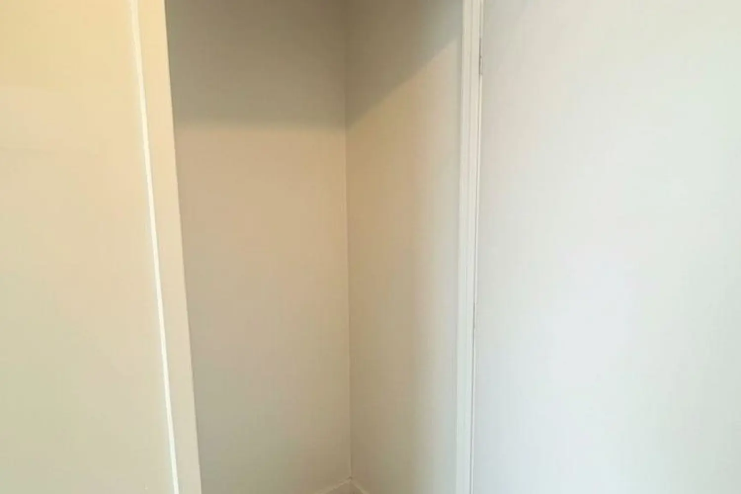 Additional image 20 of 26 Hanover Road 1605