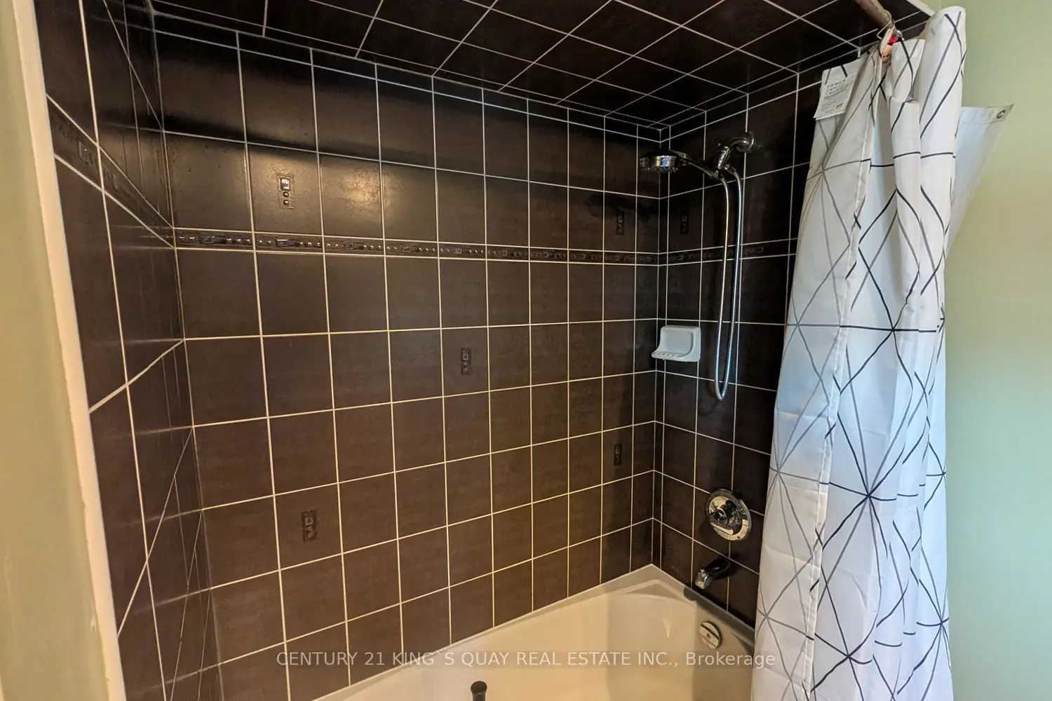 Additional image 15 of 2119 Osbond Road