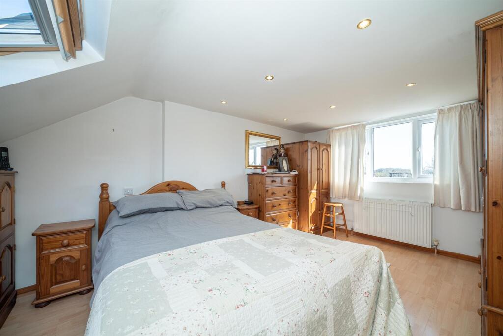 Additional image 19 of Howard Close, St. Albans