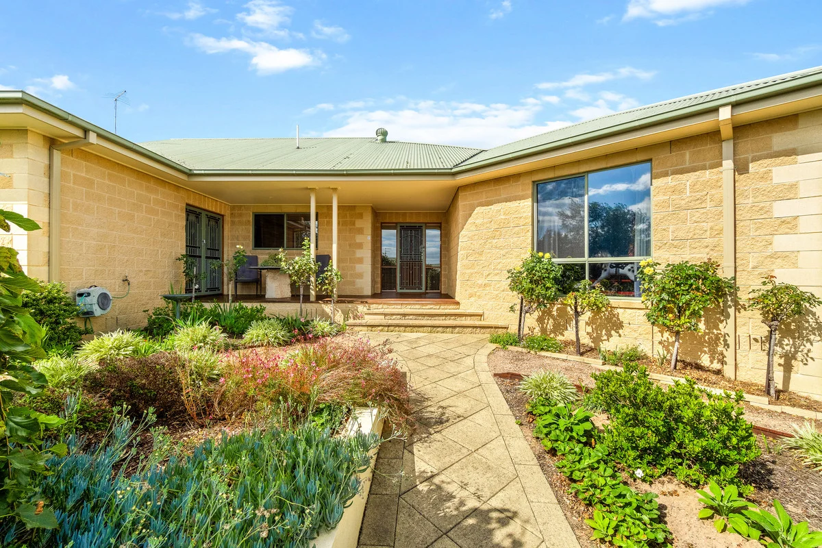 Additional image 18 of 5 Cedarwood Drive, Maffra VIC 3860
