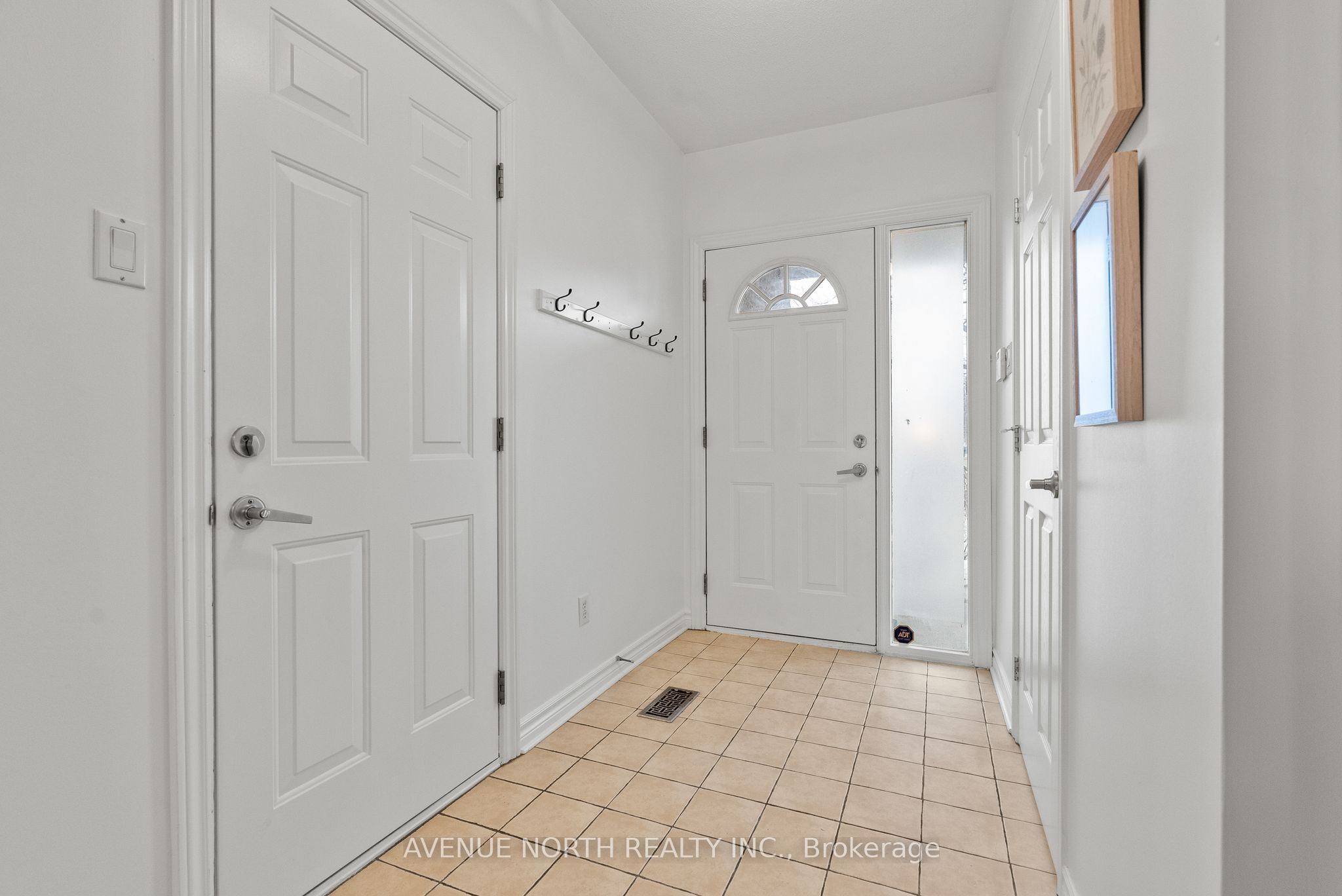 Additional image 3 of 244 Deerfox Drive, Ottawa, ON, K2J 4Z2