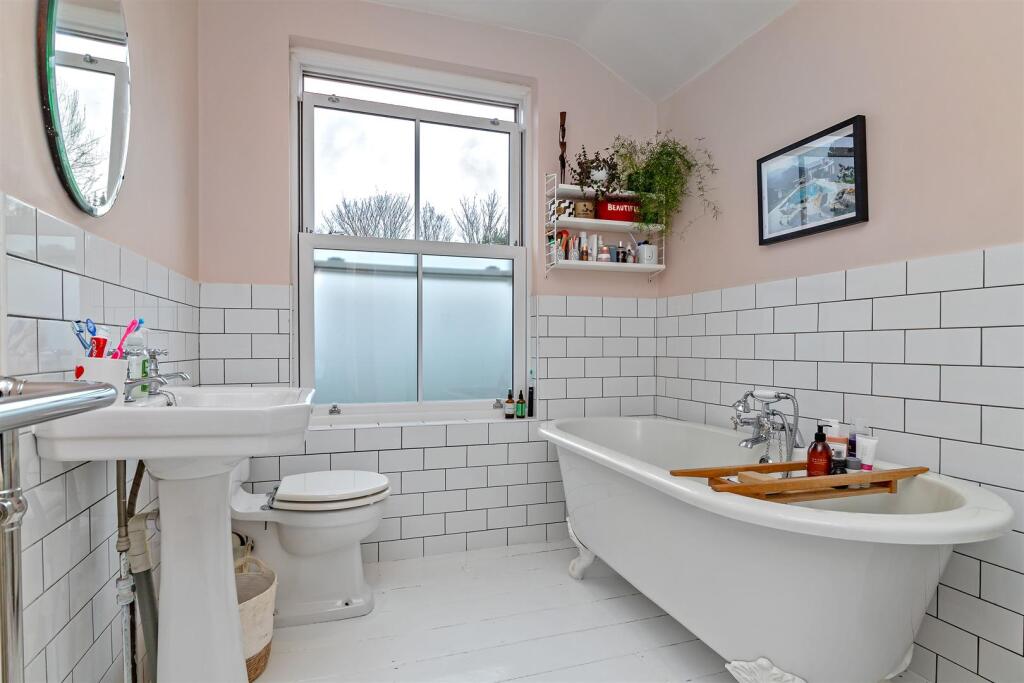 Additional image 28 of Castle Road, St. Albans