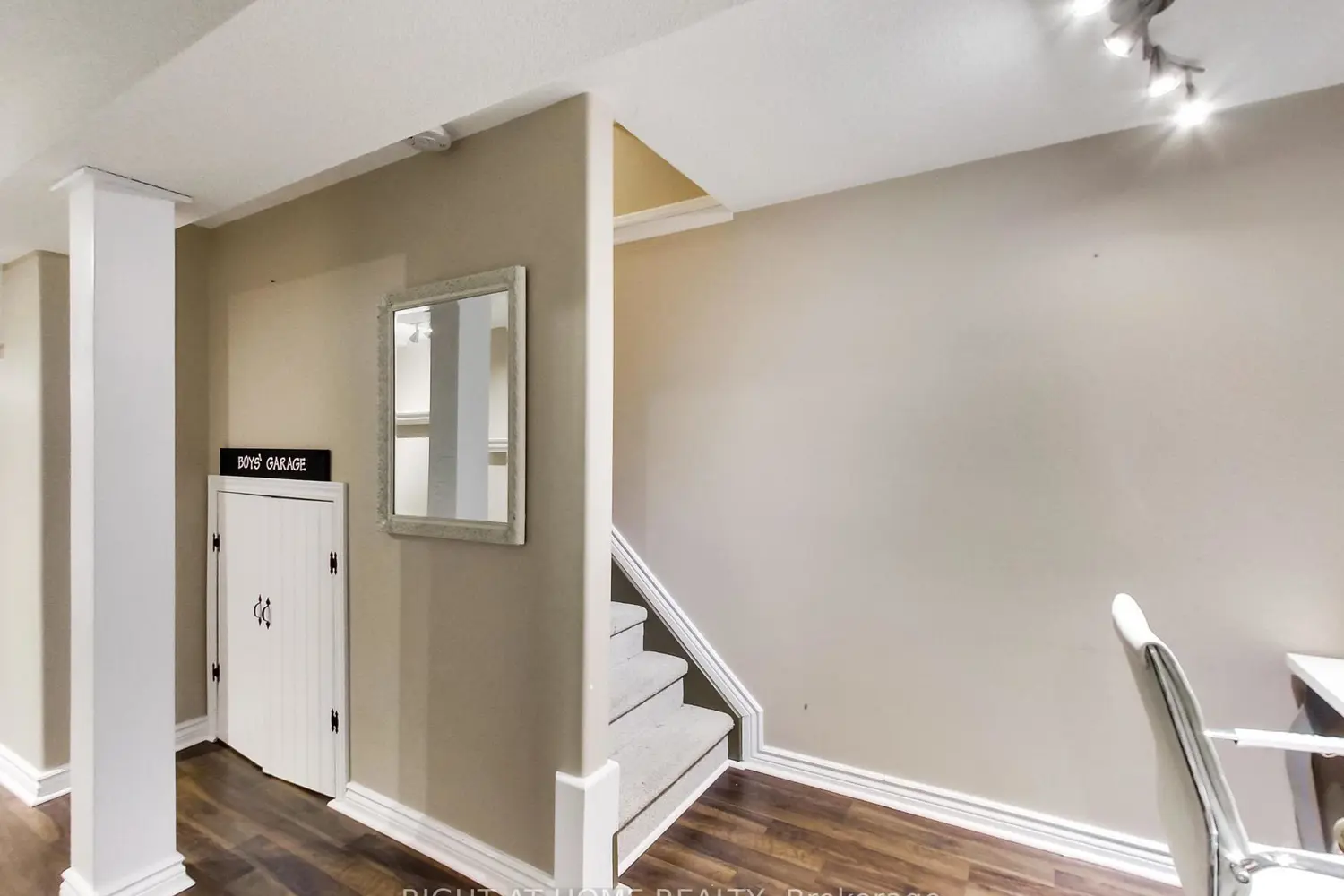 Additional image 6 of 2527 Nettlecreek Crescent