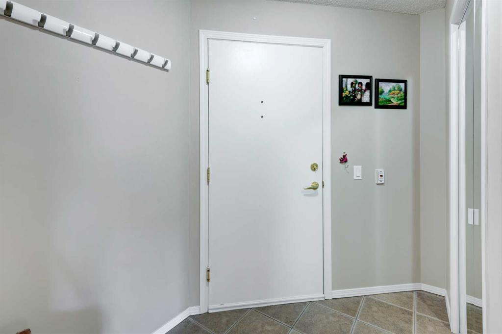 Additional image 4 of 3301-3301 Millrise Point SW, Calgary, AB, T2Y 3W4