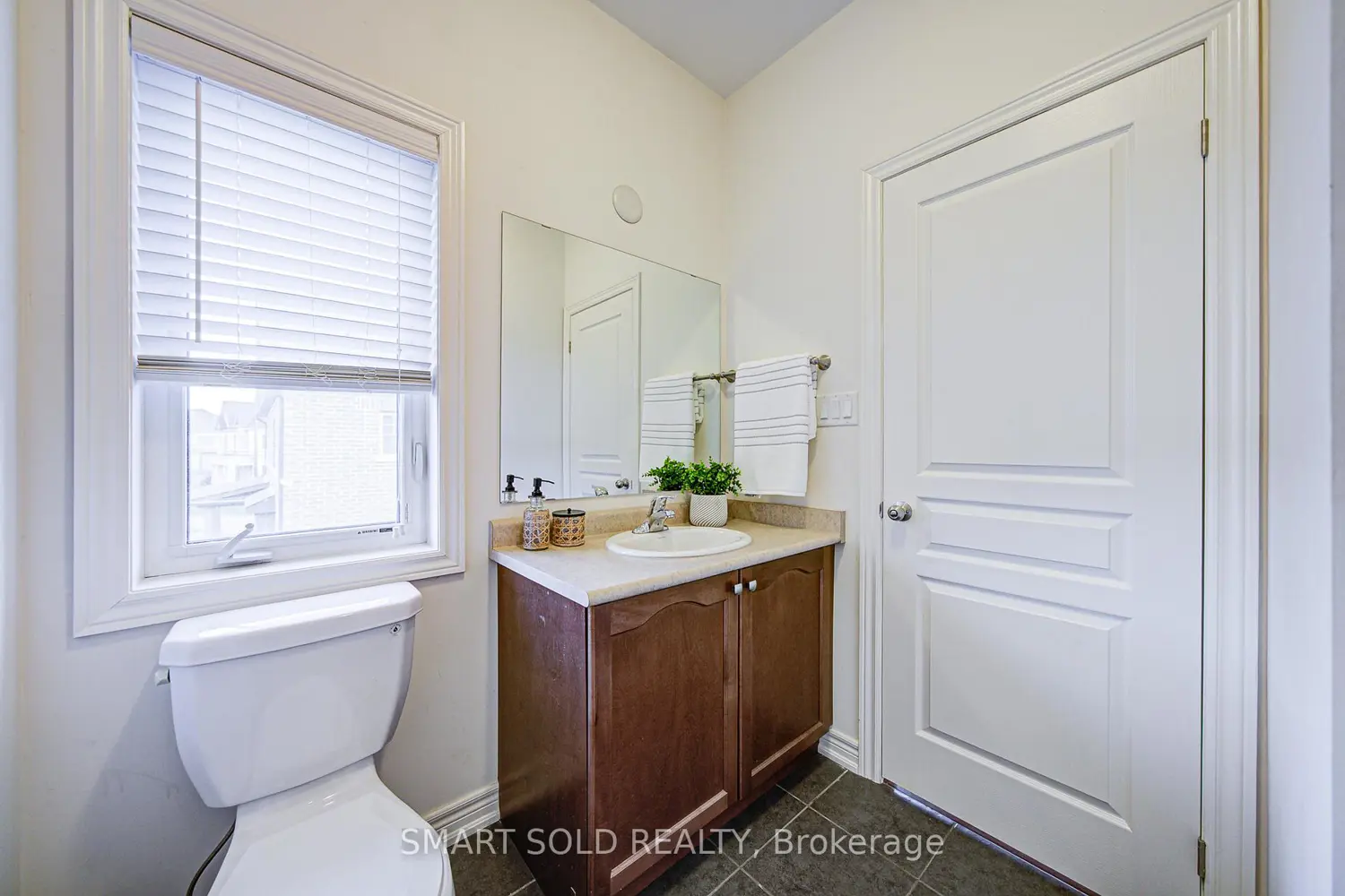 Additional image 11 of 99 Chouinard Way