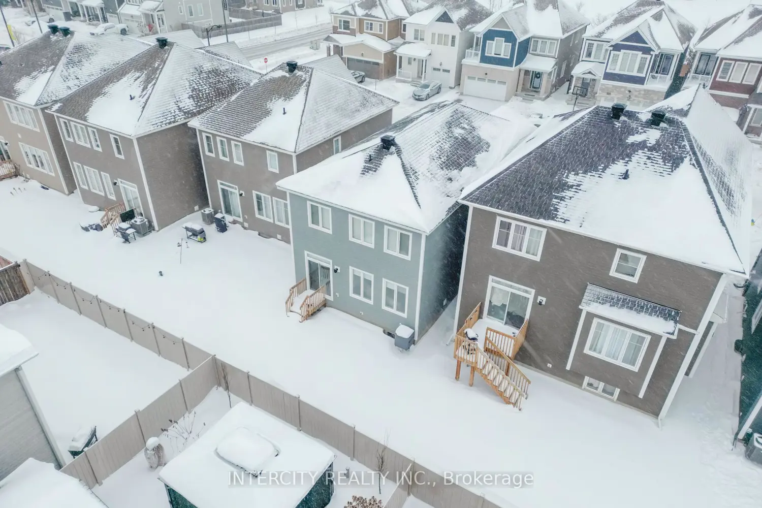 Additional image 20 of 124 Hackamore Crescent