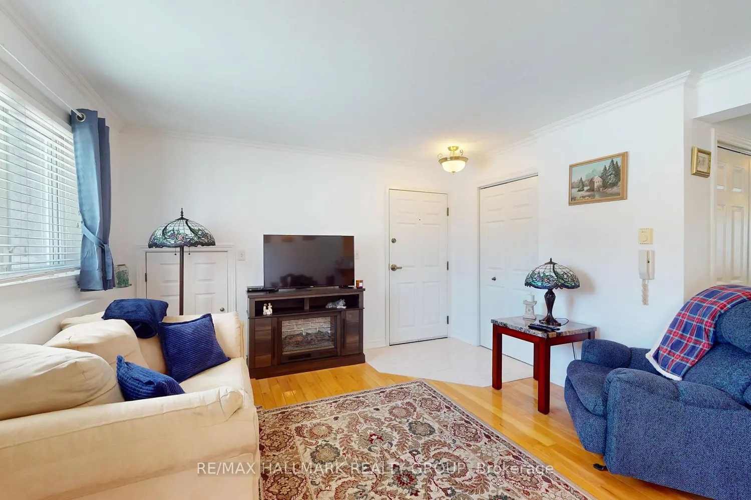 Additional image 3 of 237 Oak Street 1102