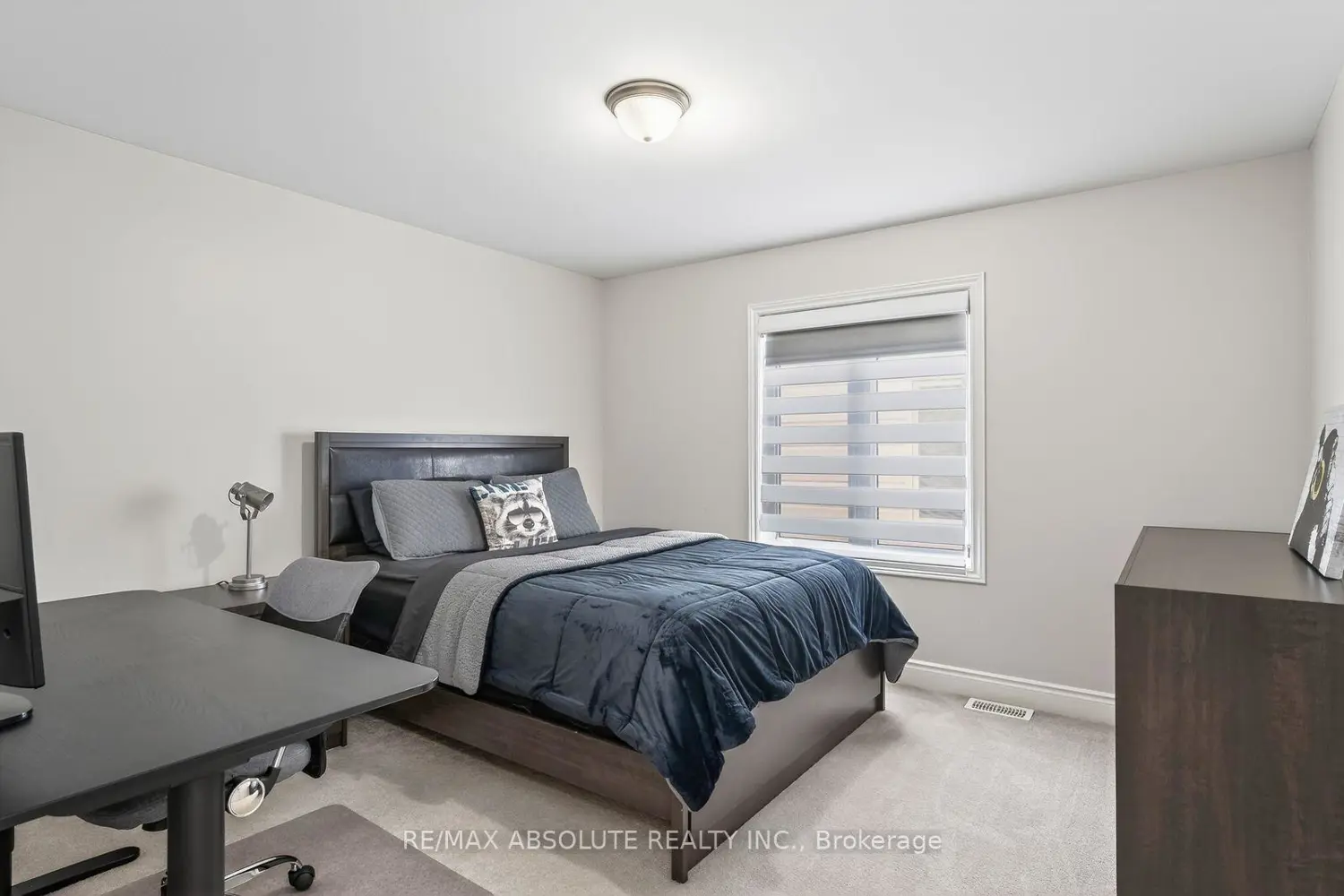 Additional image 15 of 1008 Manege Street