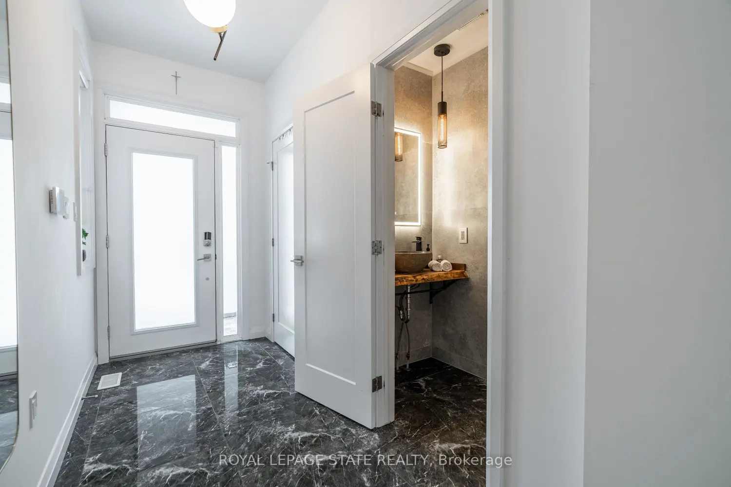 Additional image 2 of 35 Midhurst Heights 22