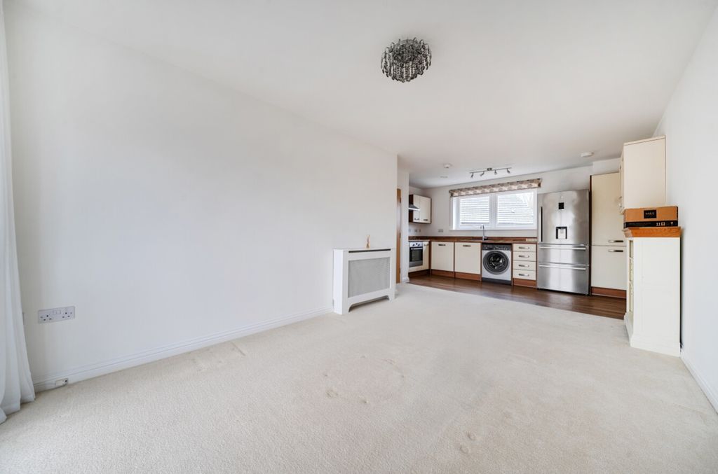 Additional image 2 of 2 bed flat for saleAngelica Road, Lincoln, Lincolnshire LN1