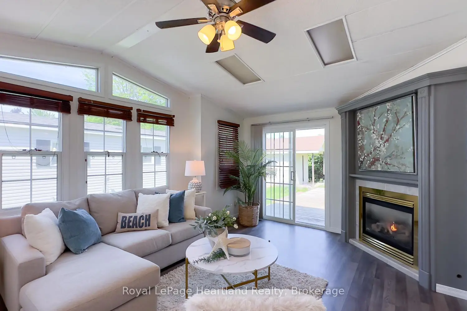 Additional image 8 of 77307 Bluewater Highway 49