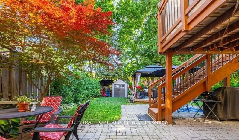 Additional image 3 of 30 Moffat Crescent, Aurora, ON, L4G 4Z8