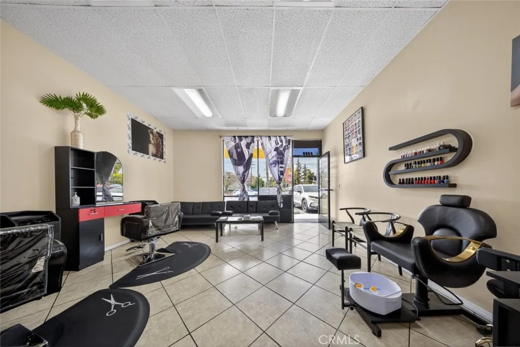 Additional image 6 of 9722 Woodman Avenue, Arleta, CA 91331