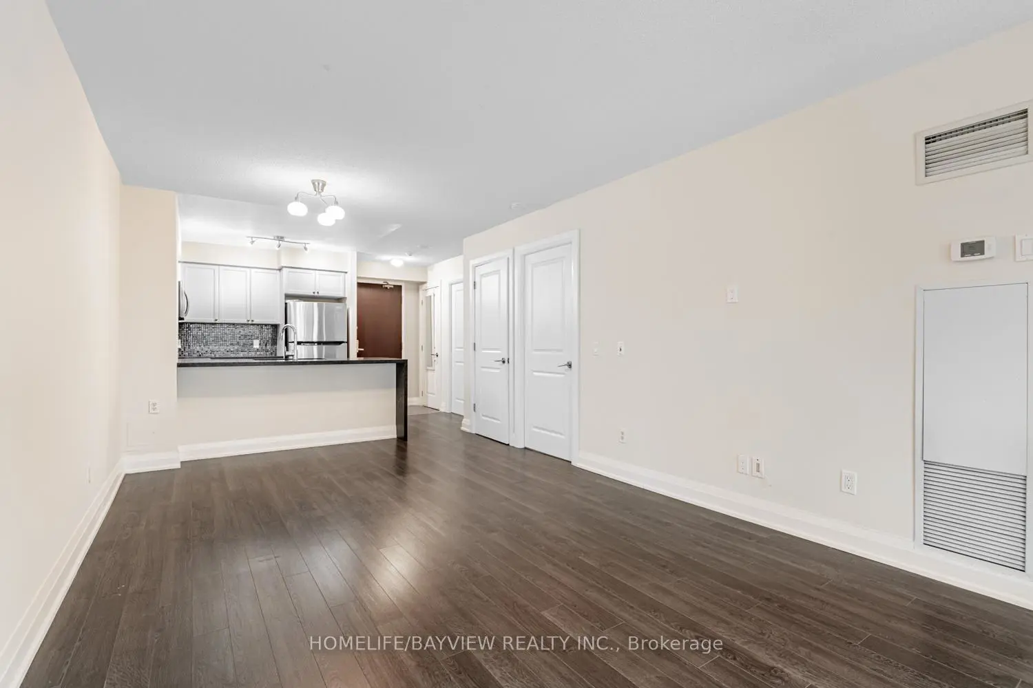 Additional image 9 of 18 Parkview Avenue 1015