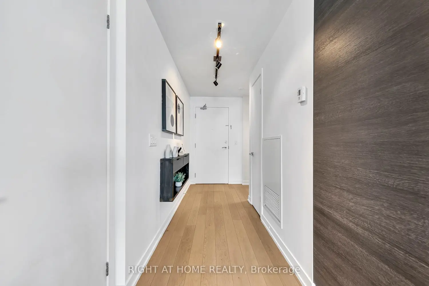 Additional image 11 of 530 Indian Grove 613