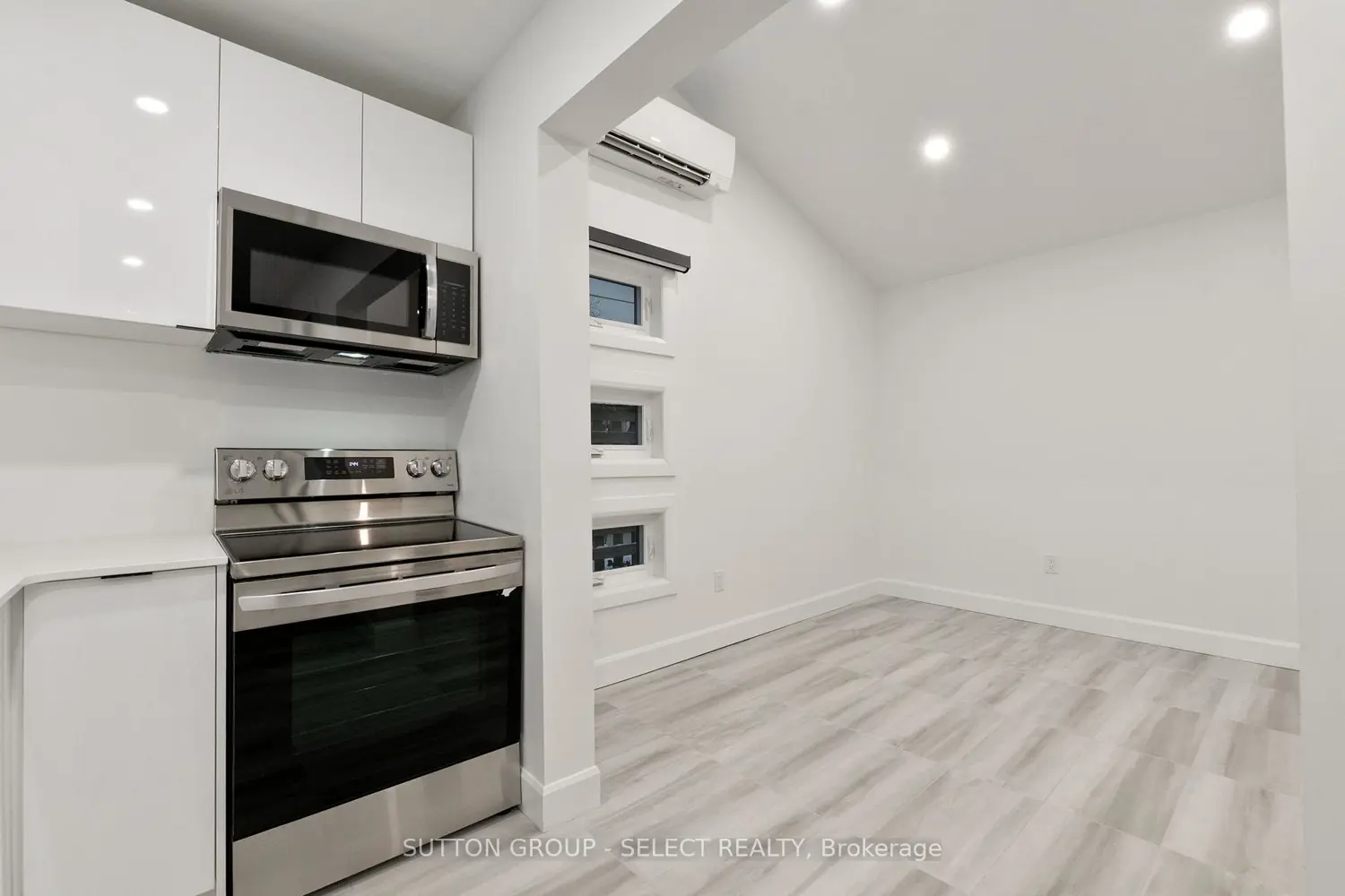 Additional image 16 of 822 Maitland Street