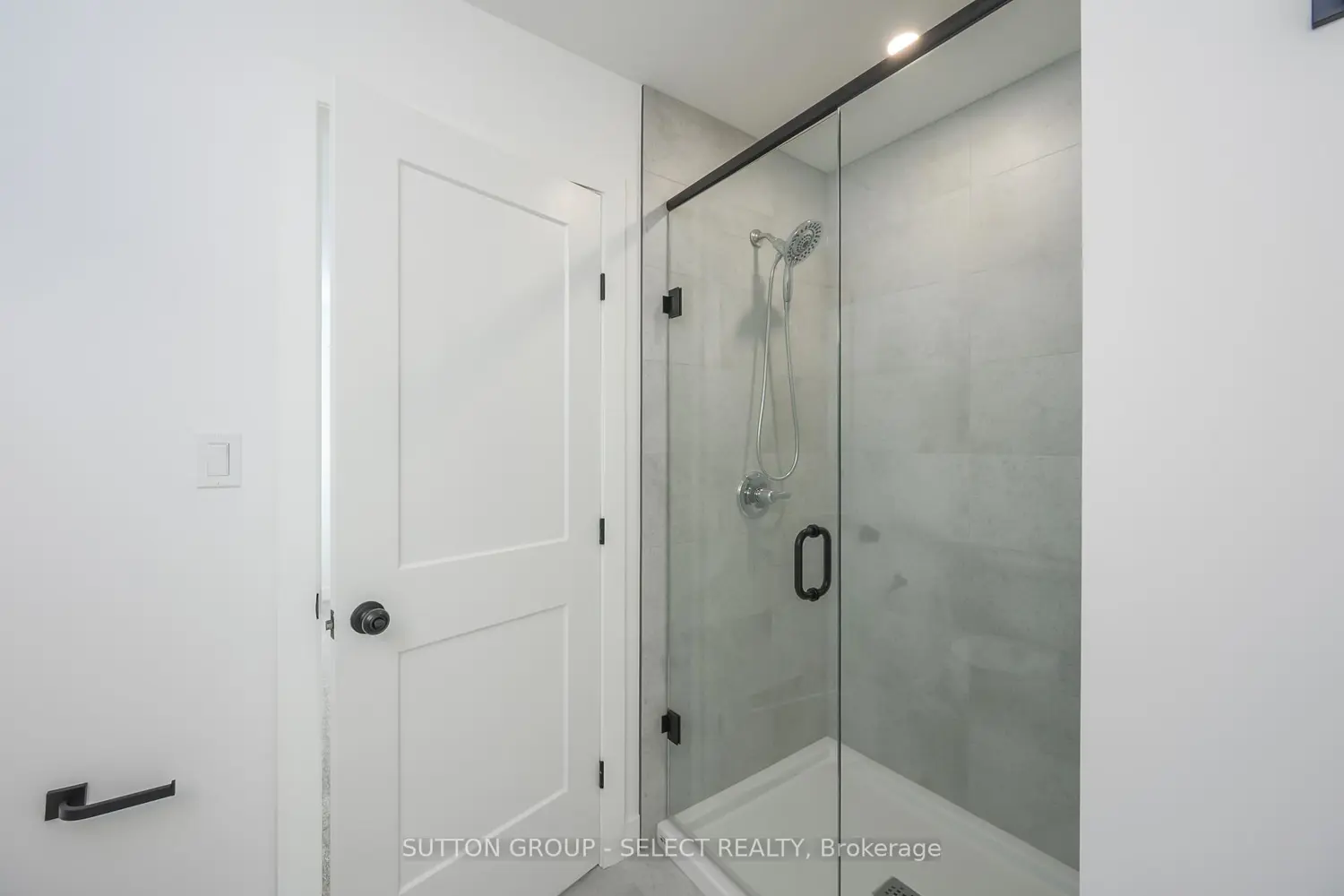 Additional image 15 of 1898 Fountain Grass Drive