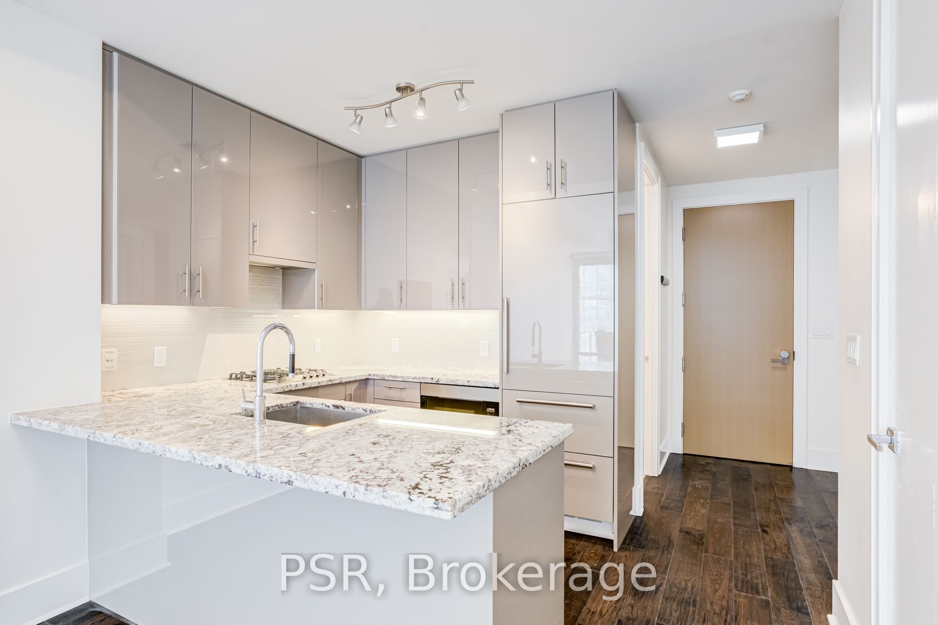 Additional image 4 of 408-29 Queens Quay E, Toronto, ON, M5E 0A4