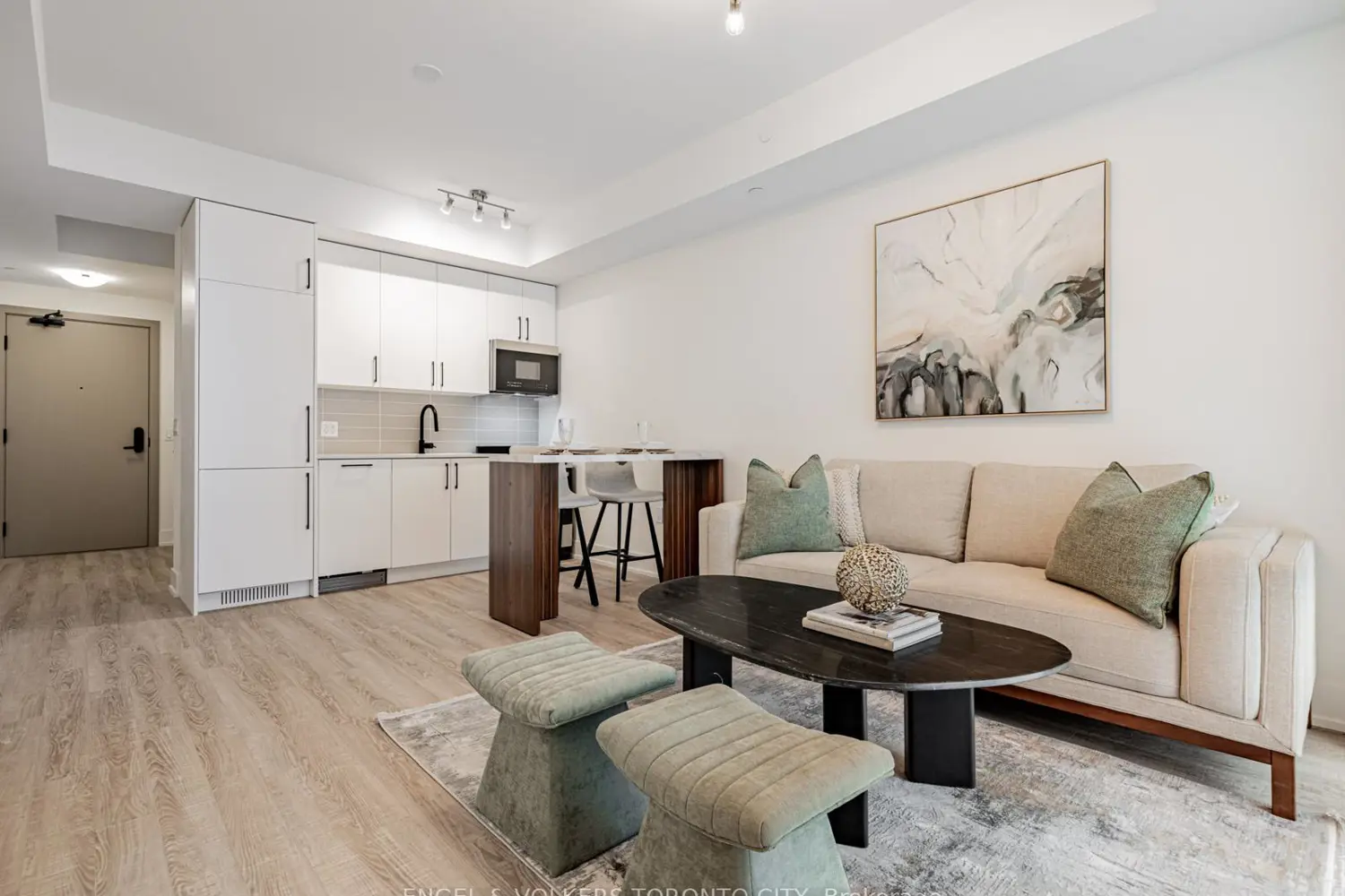 Additional image 4 of 2075 King Road 249