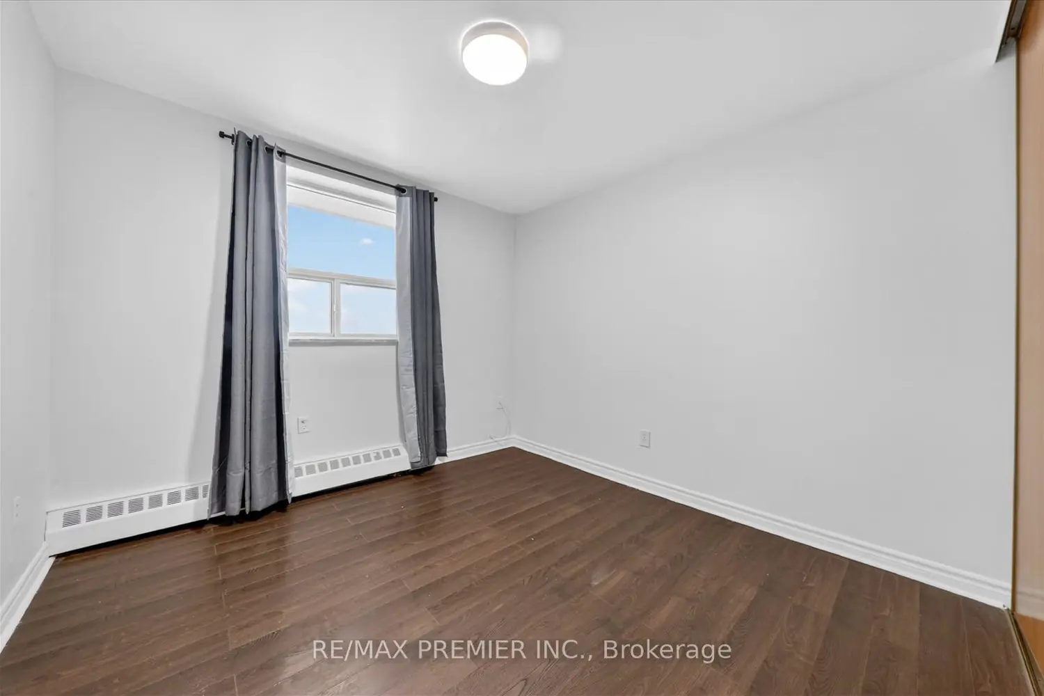 Additional image 16 of 3555 Derry Road 712