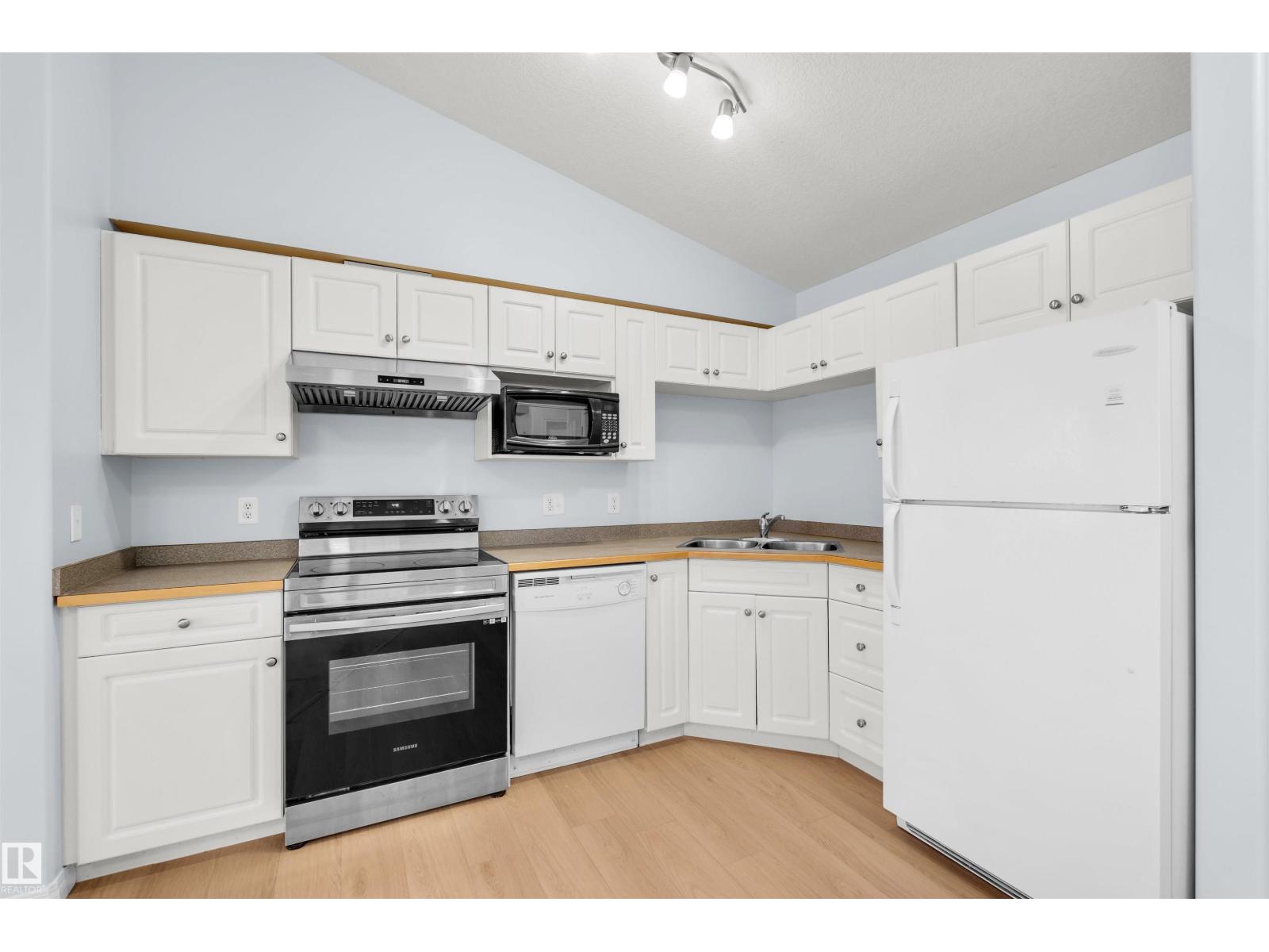 Additional image 3 of 530-7511 171 Street NW, Edmonton, AB, T5T6S7