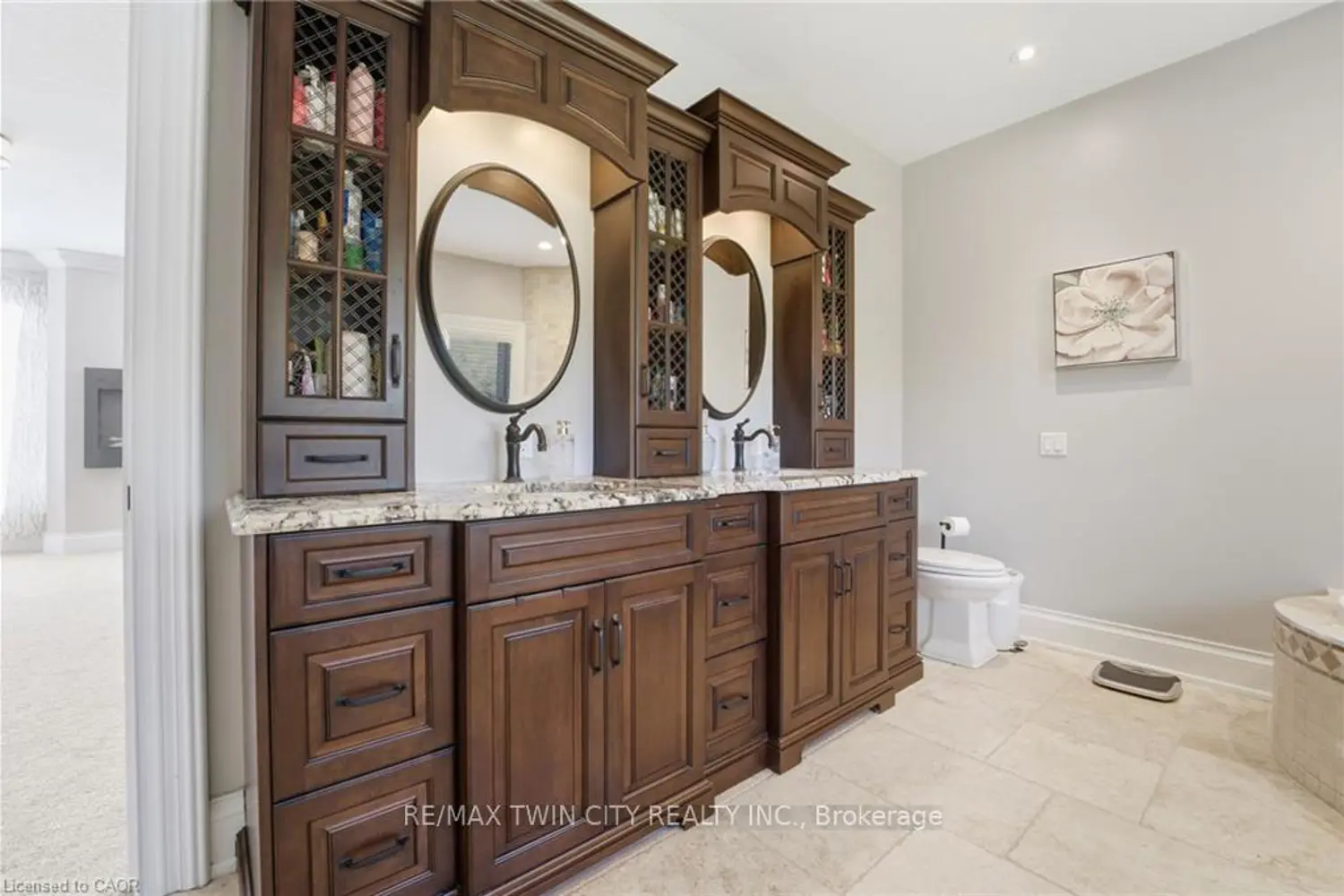 Additional image 12 of 855 Avenue Road