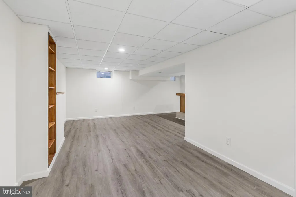 Additional image 27 of 210 W Silver Fox Road, Newark, DE 19702