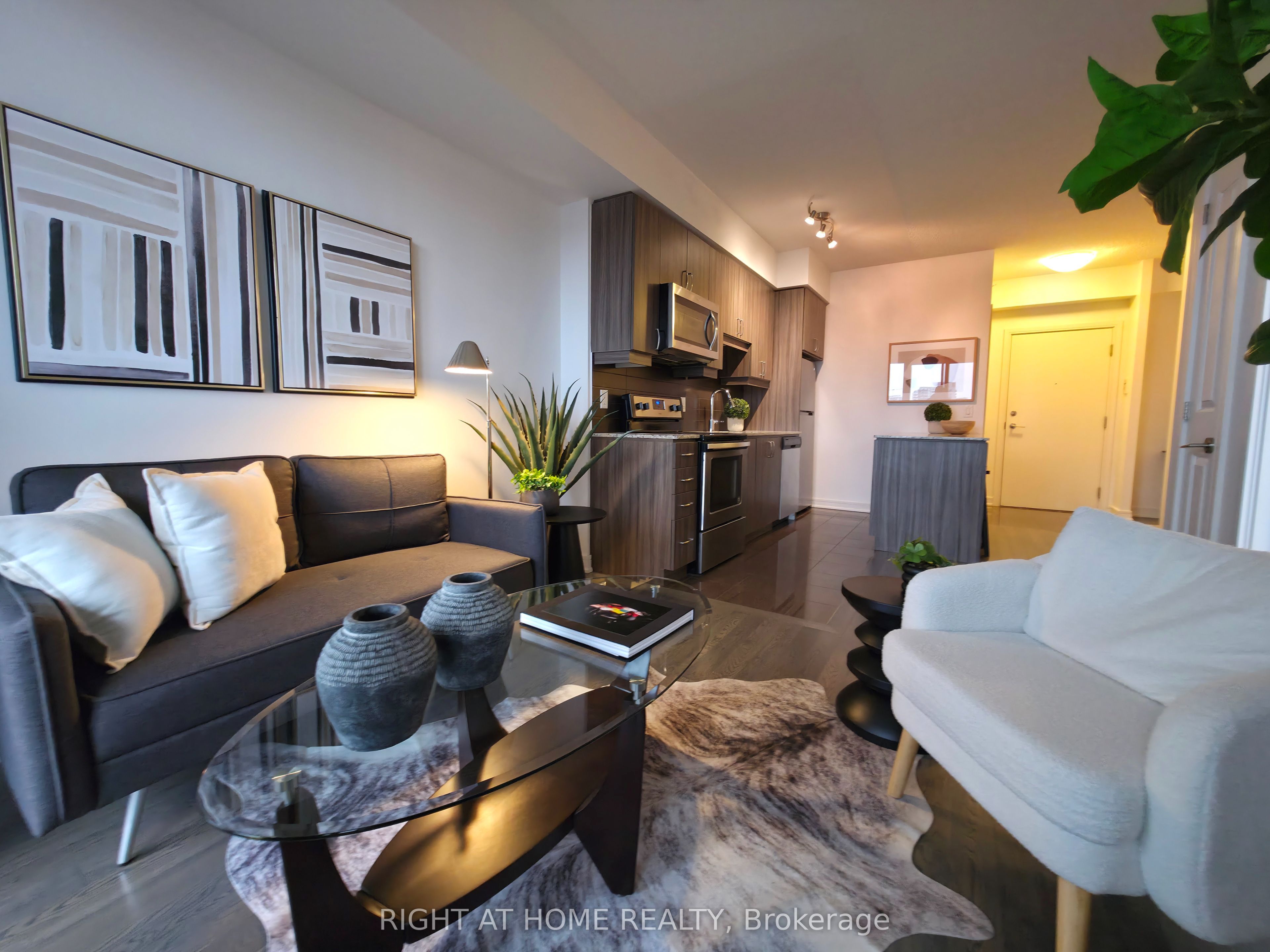 Additional image 2 of NE616-9205 Yonge Street, Richmond Hill, ON, L4C 1V5