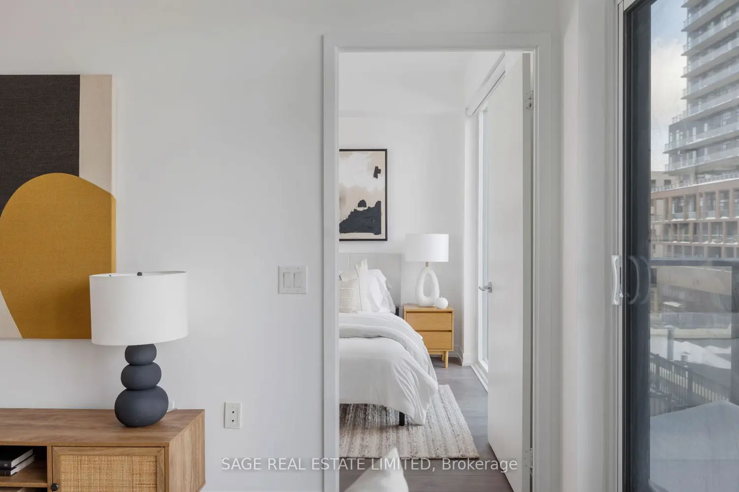 Additional image 9 of 270 Dufferin Street 327