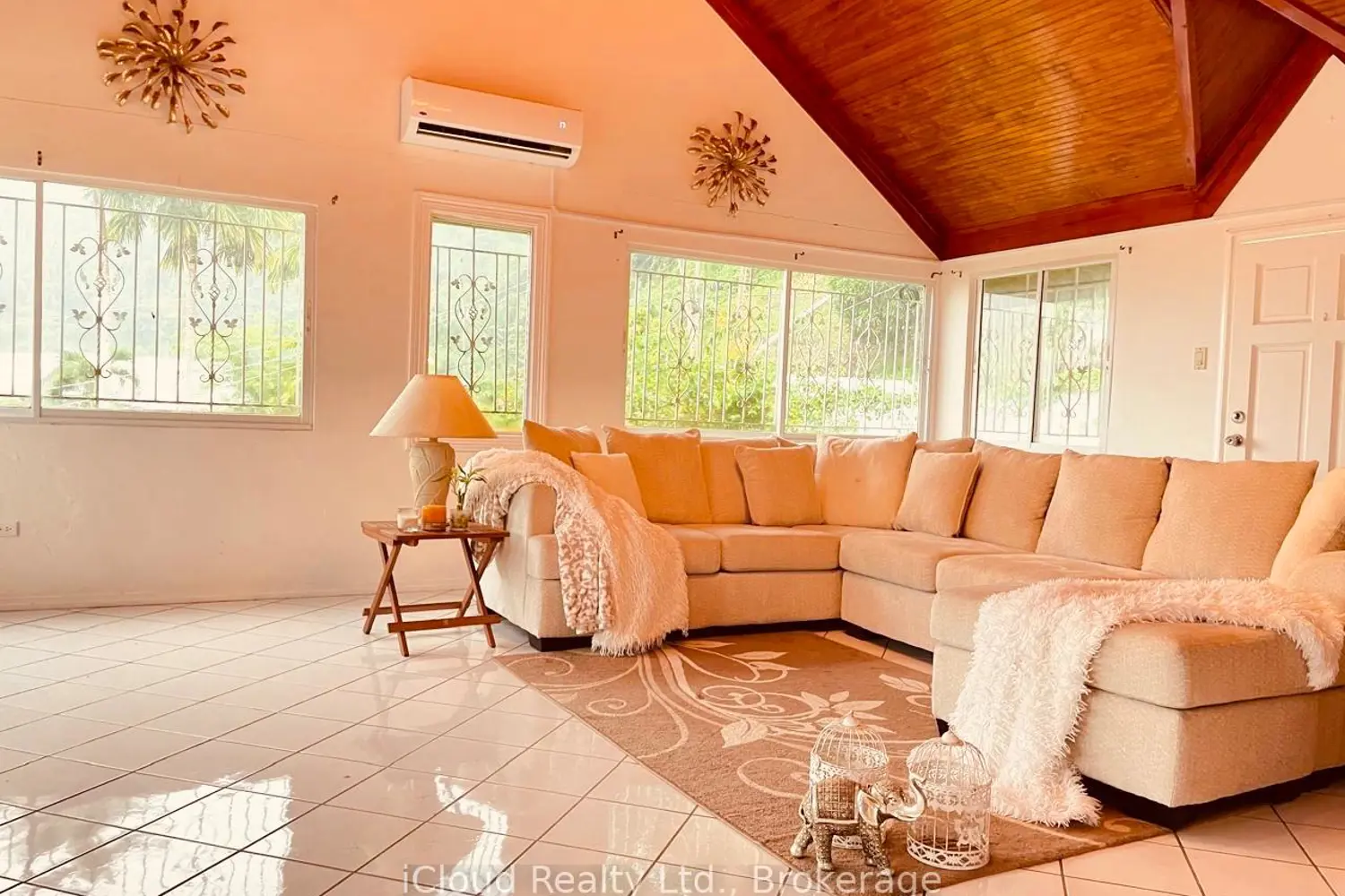 Additional image 6 of 45 Lisa Avenue