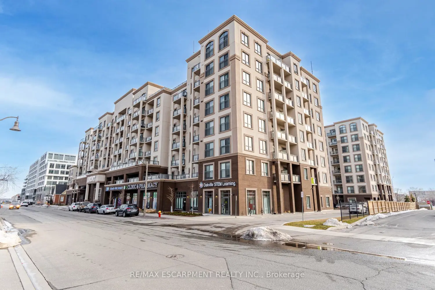2486 Old Bronte Road Ph #811