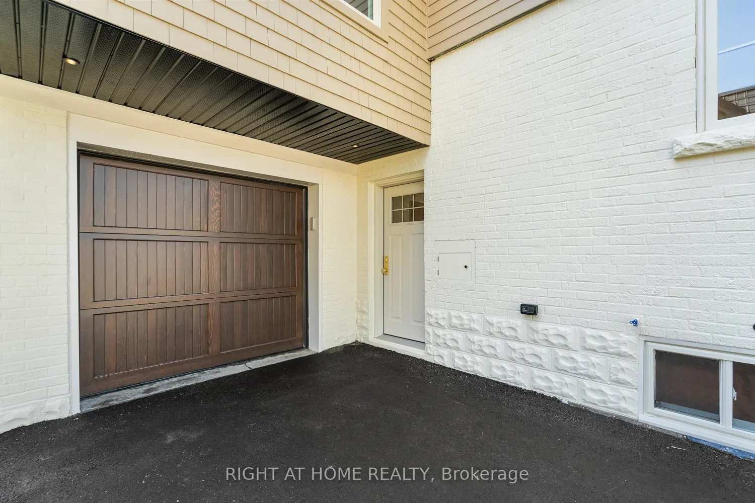 Additional image 16 of 393 Hess Street