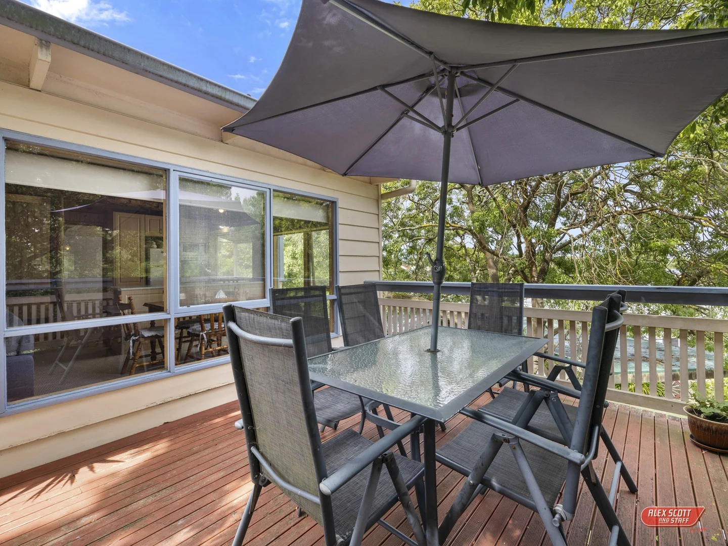 2 Talofa Avenue, Cowes VIC 3922