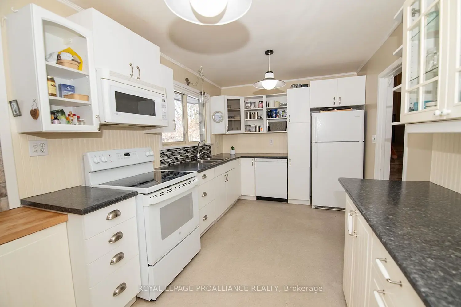 Additional image 7 of 26 Plaza Square