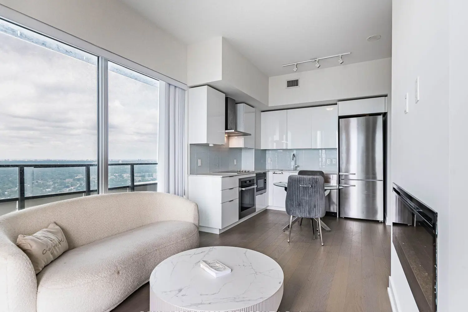 Additional image 9 of 20 Shore Breeze Drive 4701