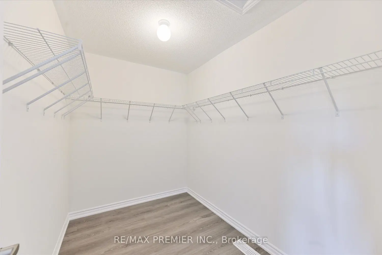 Additional image 13 of 33 Hickey Lane