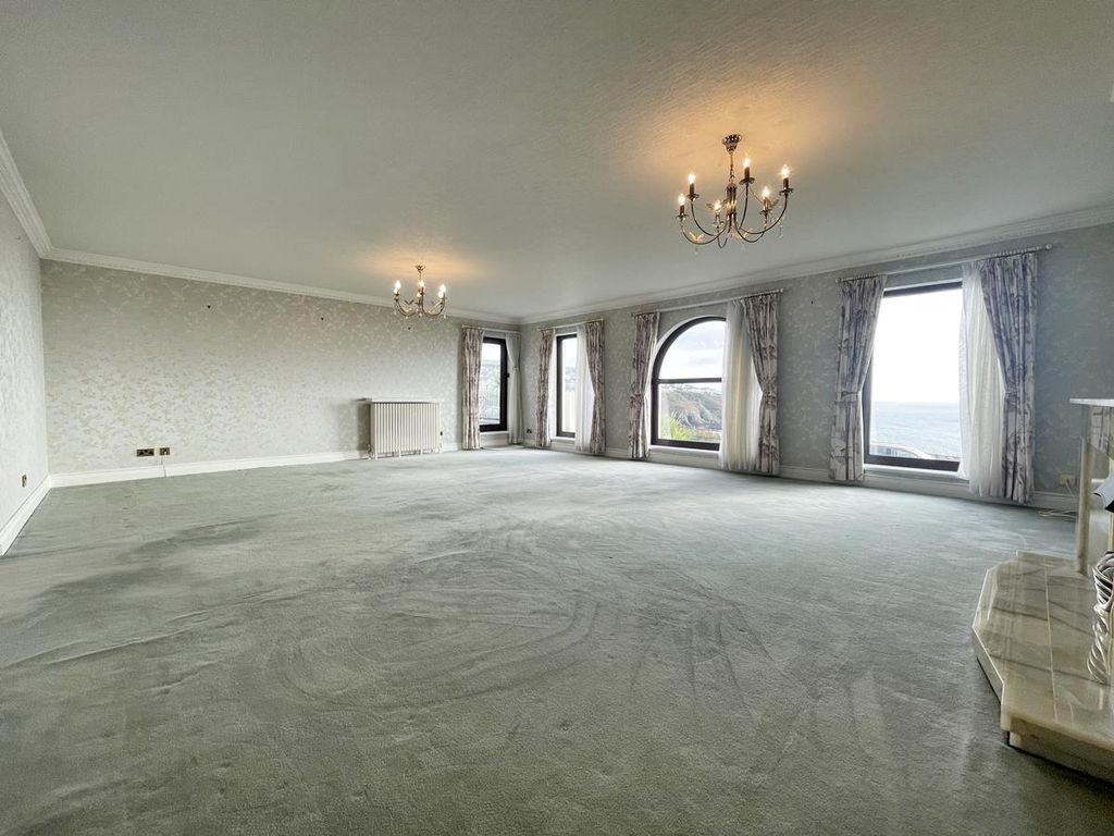 3 bed flat for saleSea Cliff Road, Onchan IM3 photo 4
