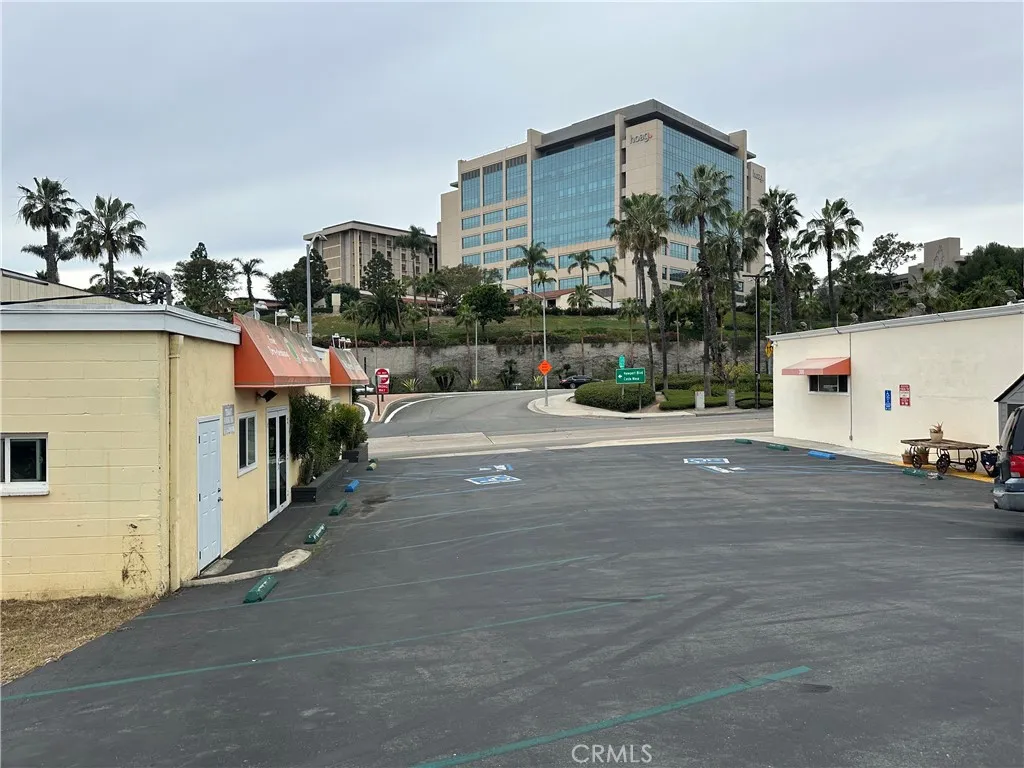 Additional image 15 of 306 Old Newport Blvd, Newport Beach, CA 92663