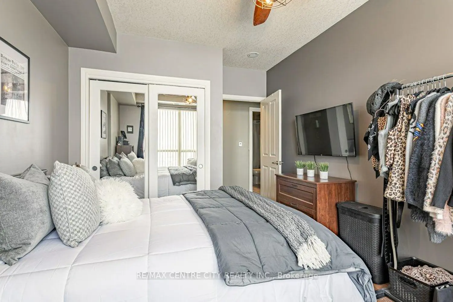 Additional image 7 of 1030 Coronation Drive 709