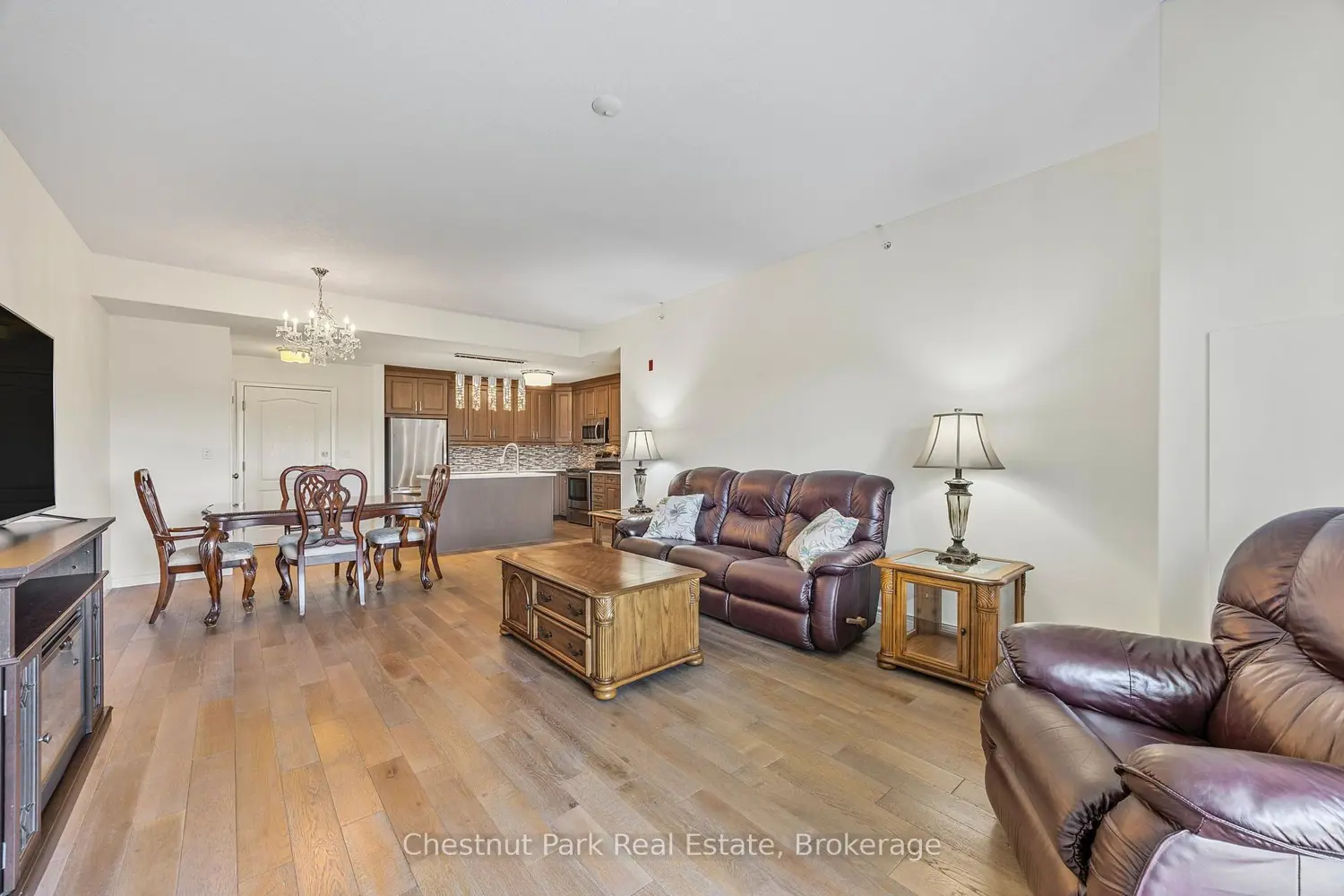 Additional image 12 of 1 Chamberlain Crescent 304