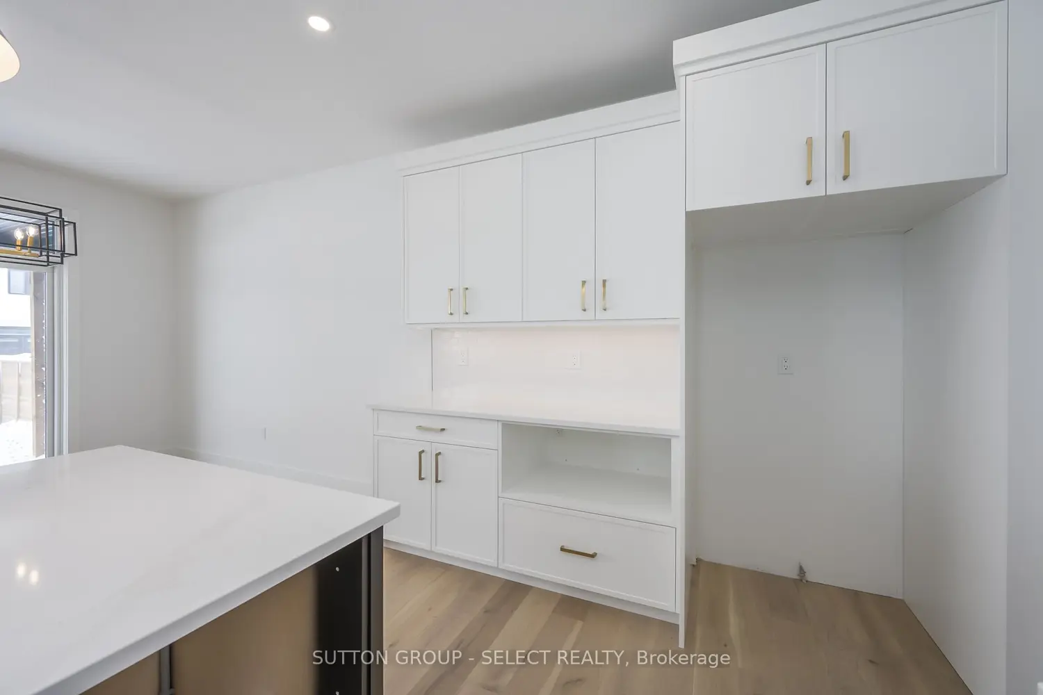 Additional image 7 of 1898 Fountain Grass Drive