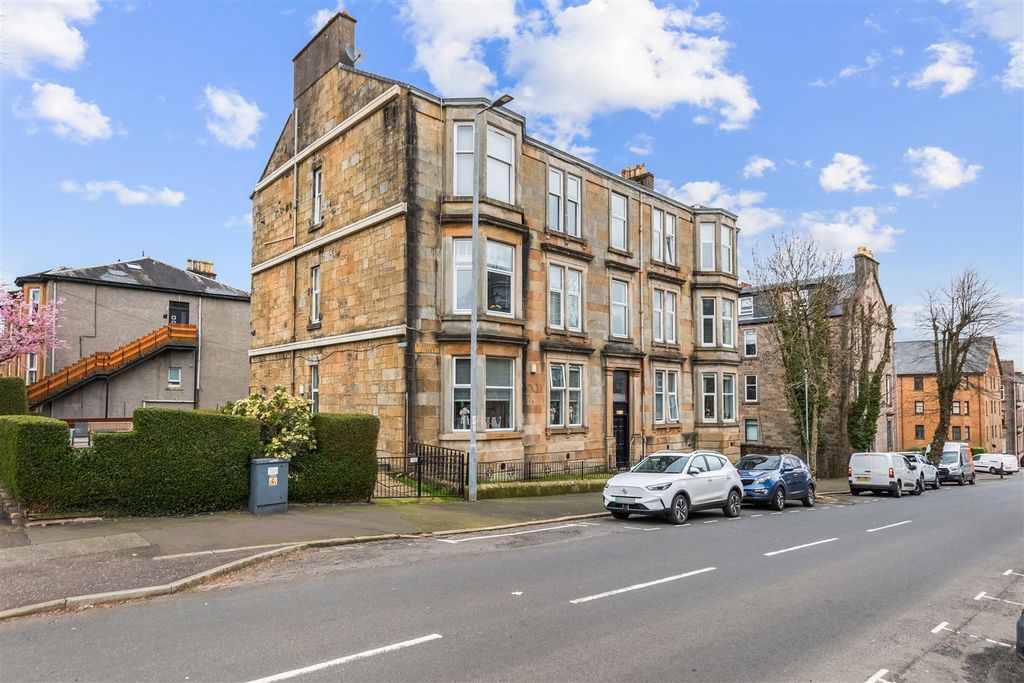 3 bed flat for saleRobertson Street, Greenock PA16