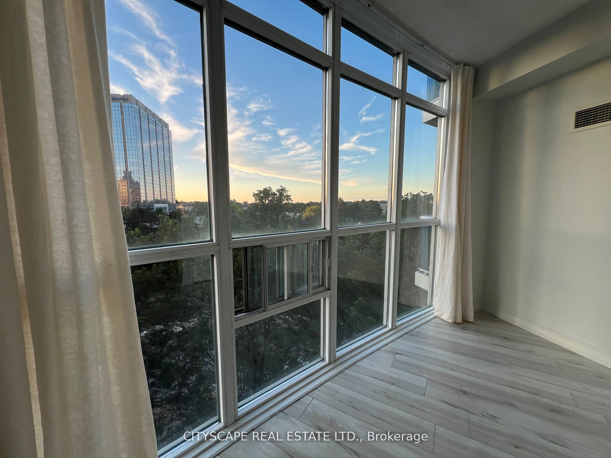 Additional image 6 of 510-80 Absolute Avenue, Mississauga, ON, L4Z 0A5