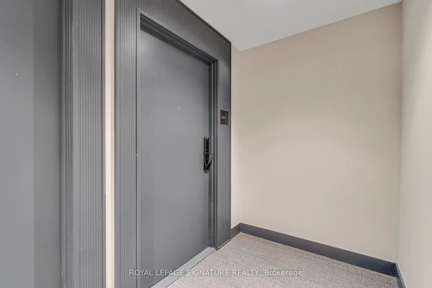 Additional image 5 of 395 Dundas Street 234