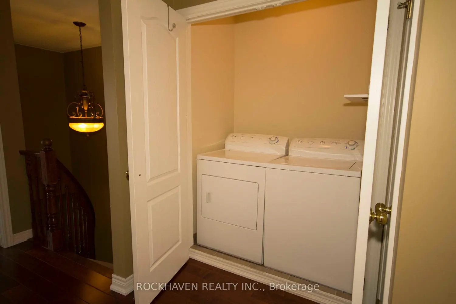 Additional image 12 of 108 Marina Point Crescent