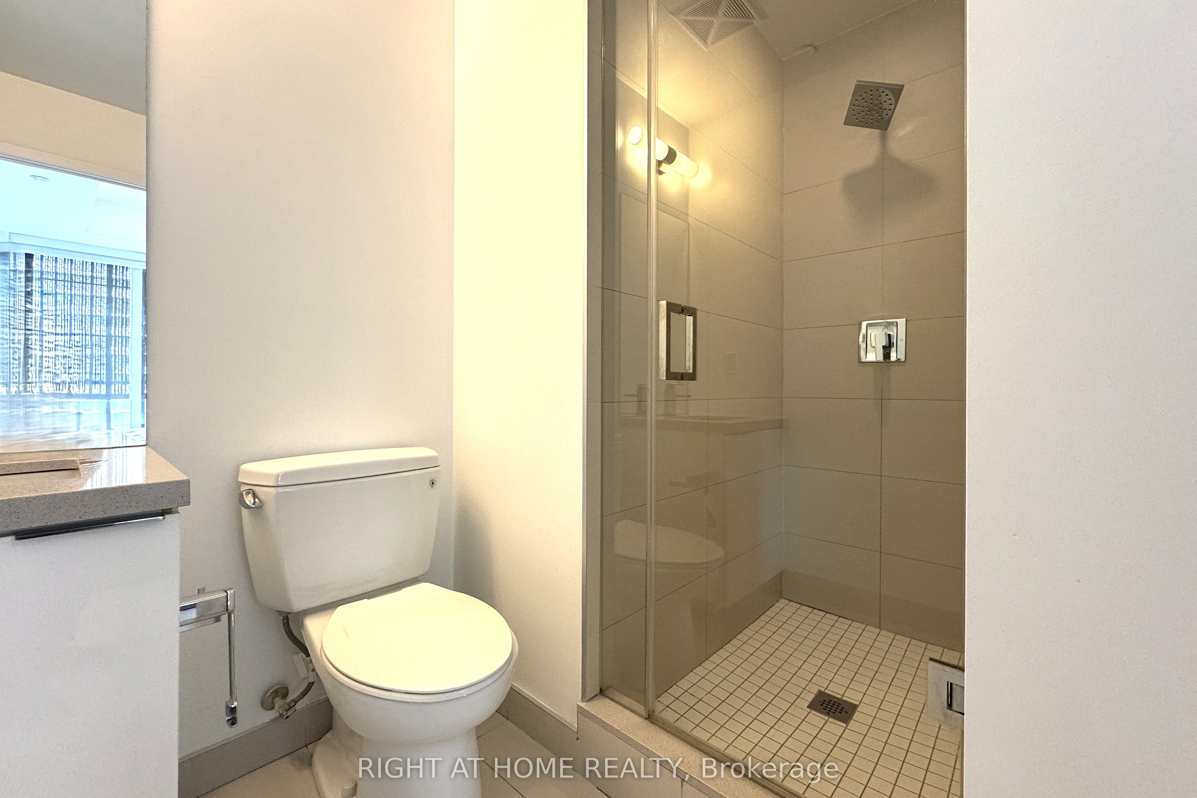 Additional image 5 of 901-8 Eglinton Avenue E, Toronto, ON, M4P 0C1