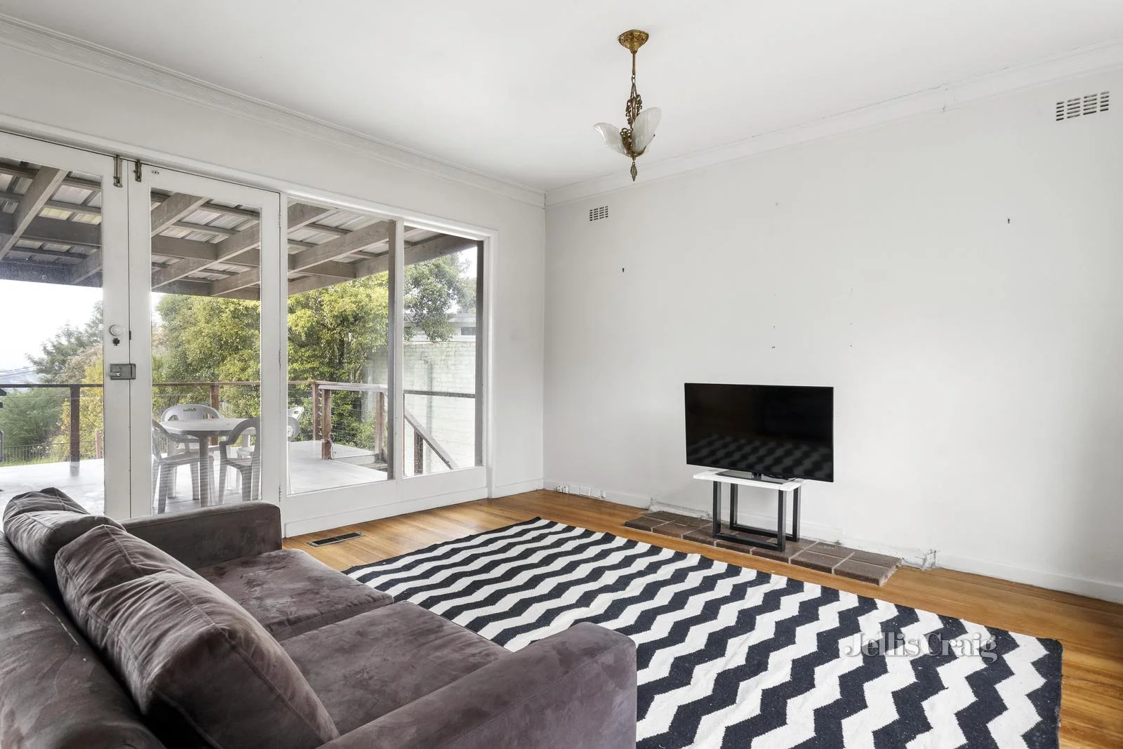 Additional image 10 of 26 Mountain View Parade, Rosanna VIC 3084