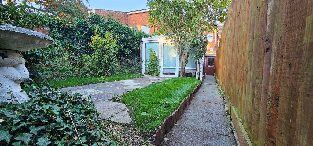 Additional image 9 of 2 bed flat for saleClarence Avenue, Northampton NN2