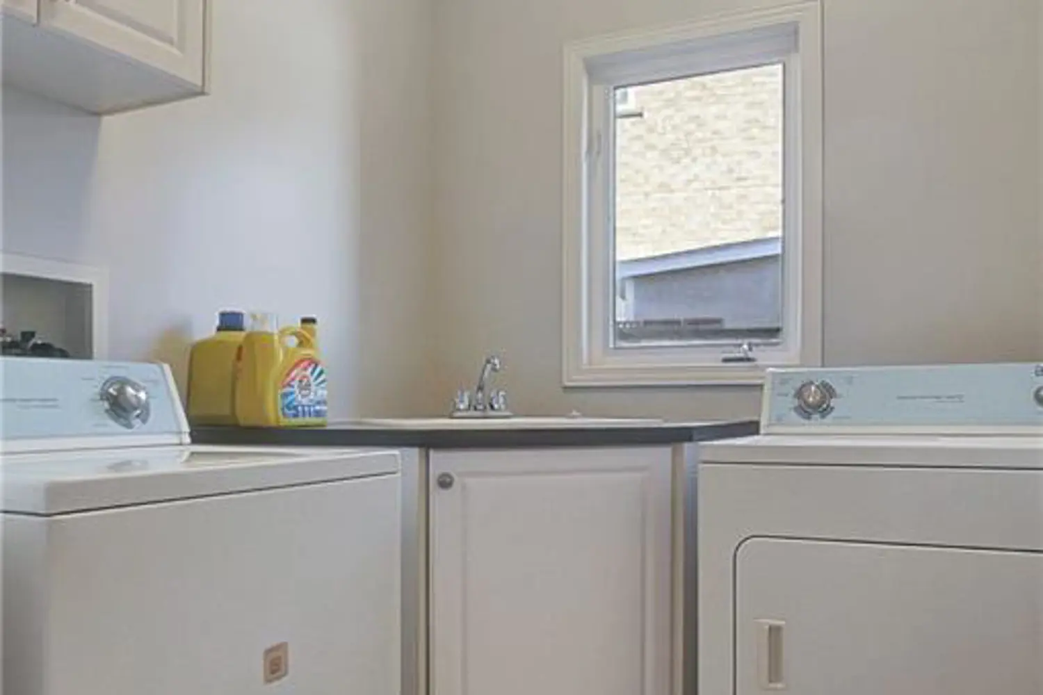 Additional image 9 of 320 Robert Ferrie Drive